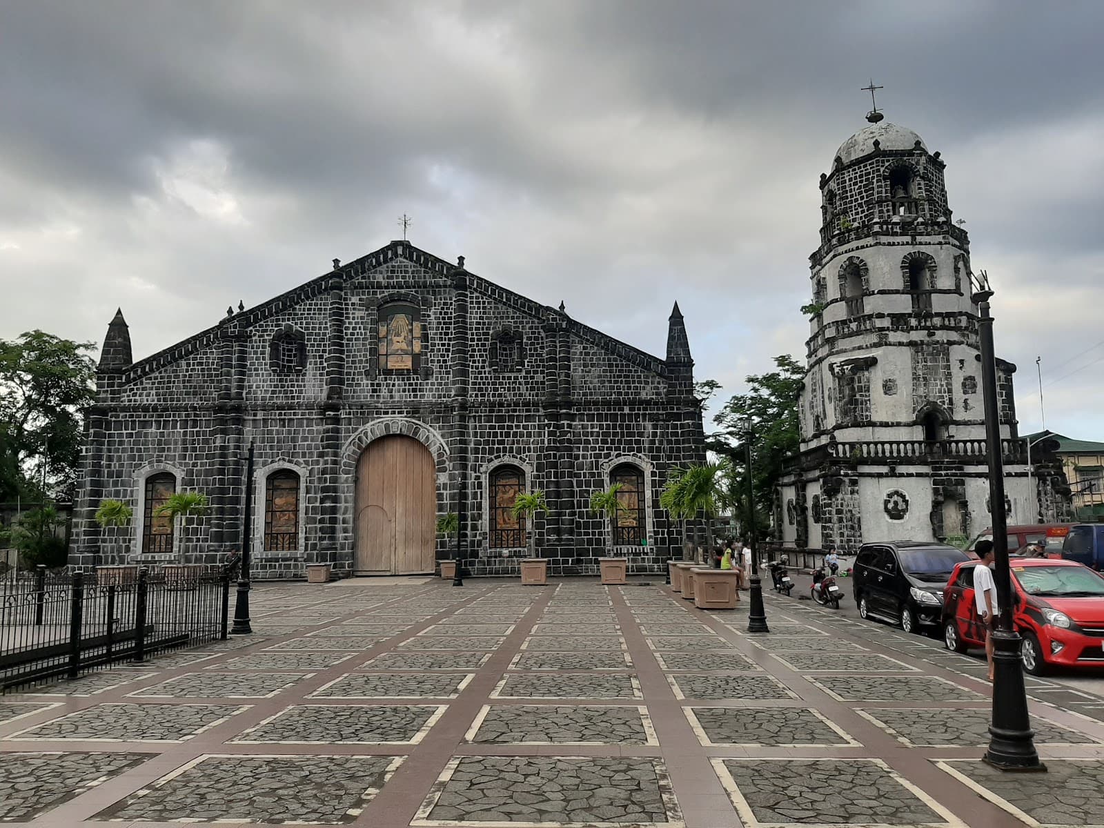 Tabaco City Baywalk and Seaside Park - Image 1