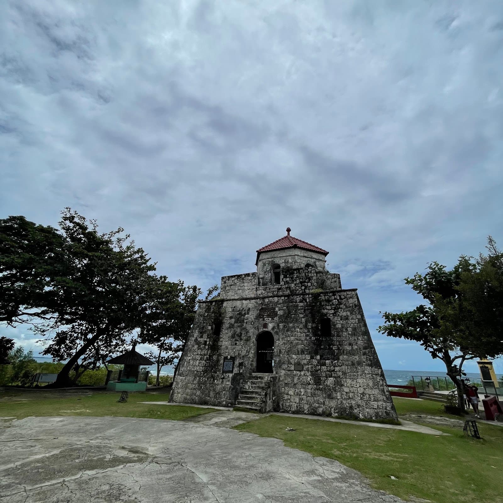 Punta Cruz Watchtower (Maribojoc) - Image 1