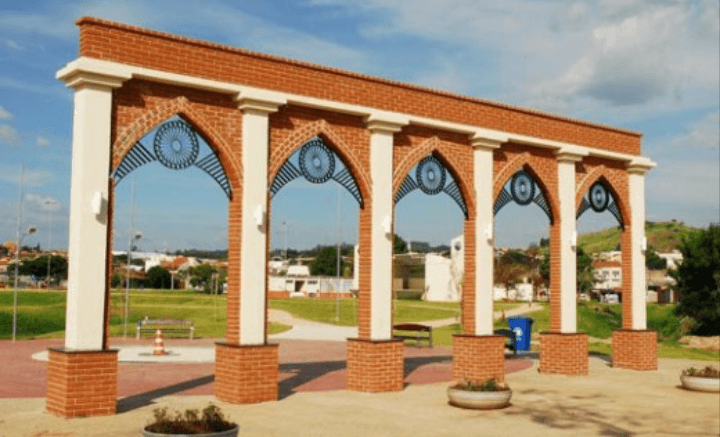 Parque dos Espanhóis - Image 1