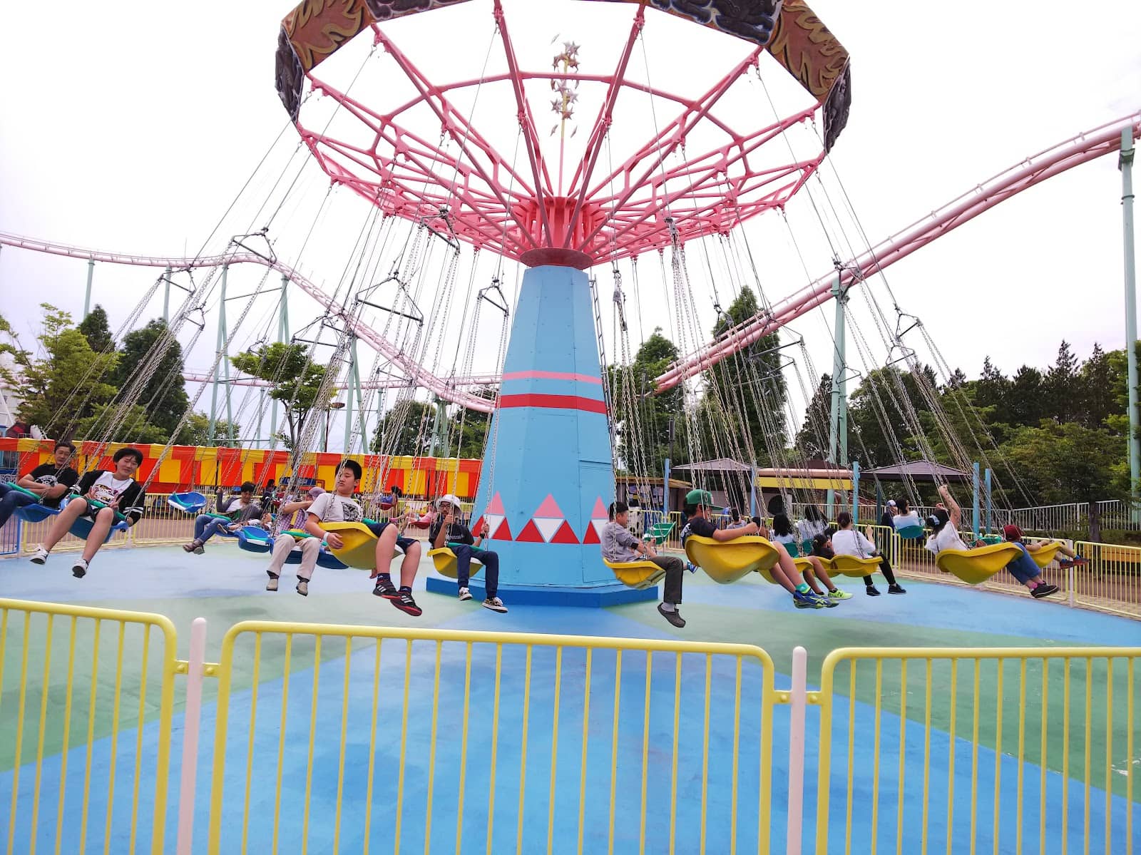 Summer Water Park & Pool