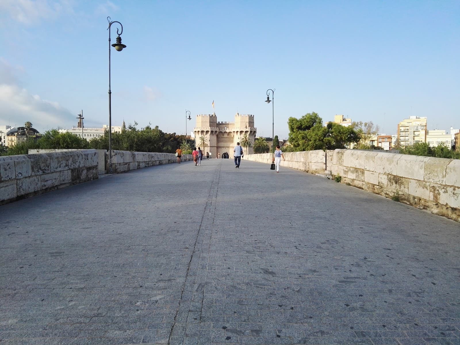 Puente de Serranos - Image 1