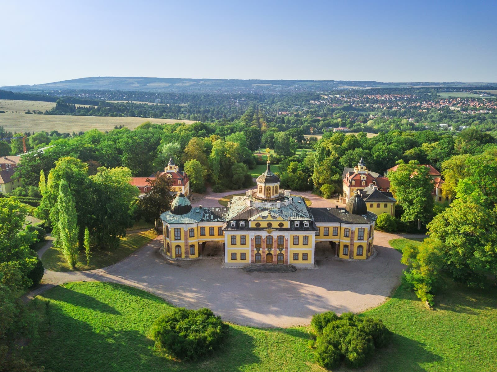 Belvedere Palace and Park - Image 1