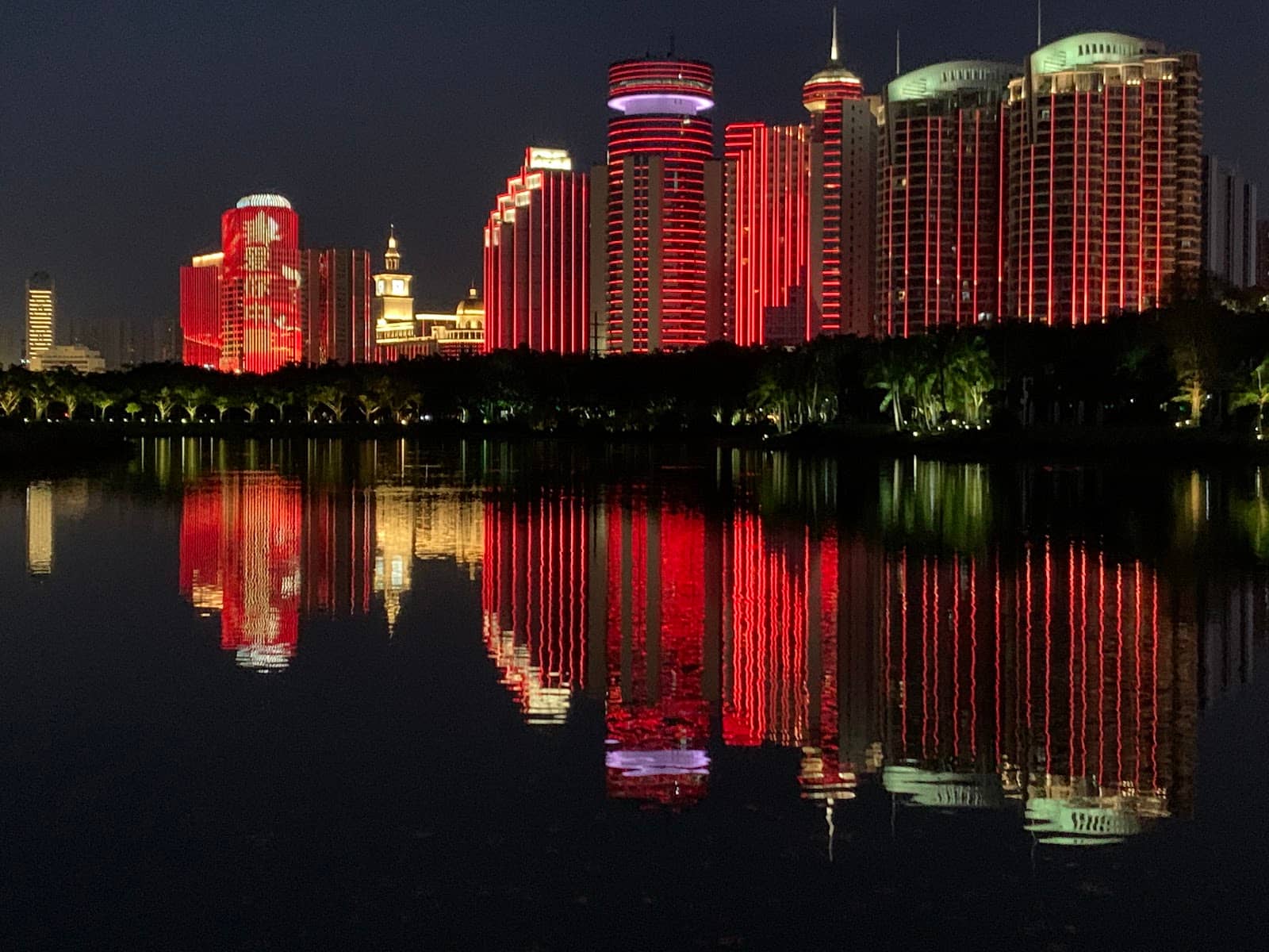 Amphitheater & Play Areas