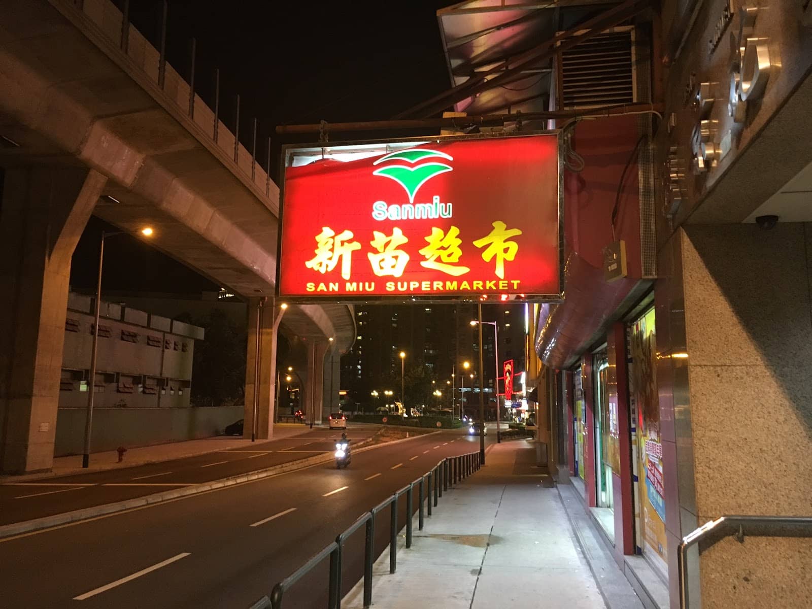 Artisan Cheeses & Meats