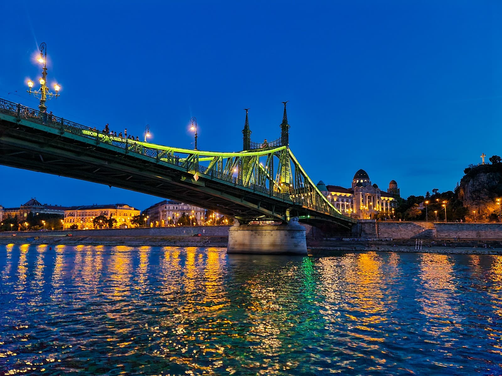 Northeastern house on Liberty Bridge - Image 1