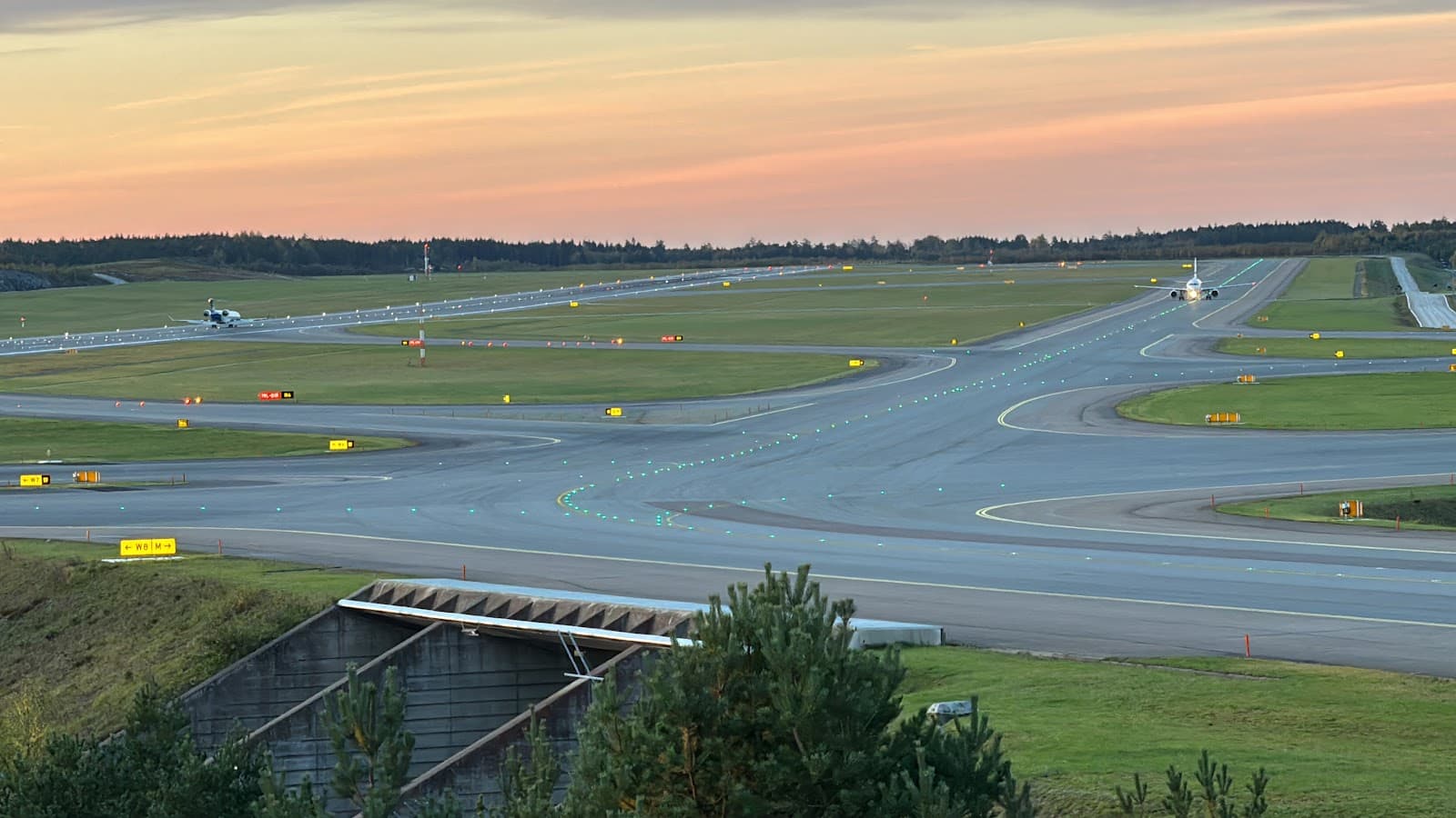 Arlanda Viewing Point - Image 1