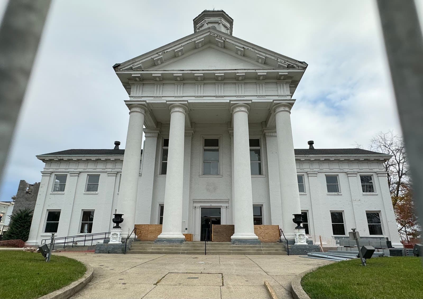 Madison County Courthouse - Image 1