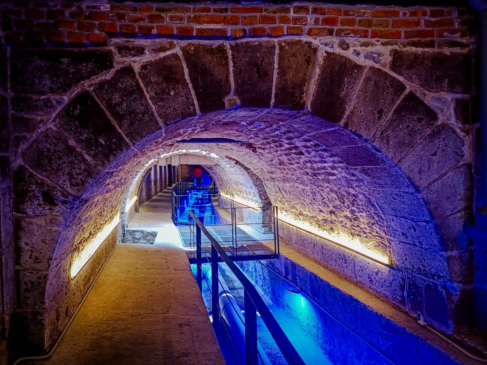 Puente de las Damas Archaeological Site - Image 1