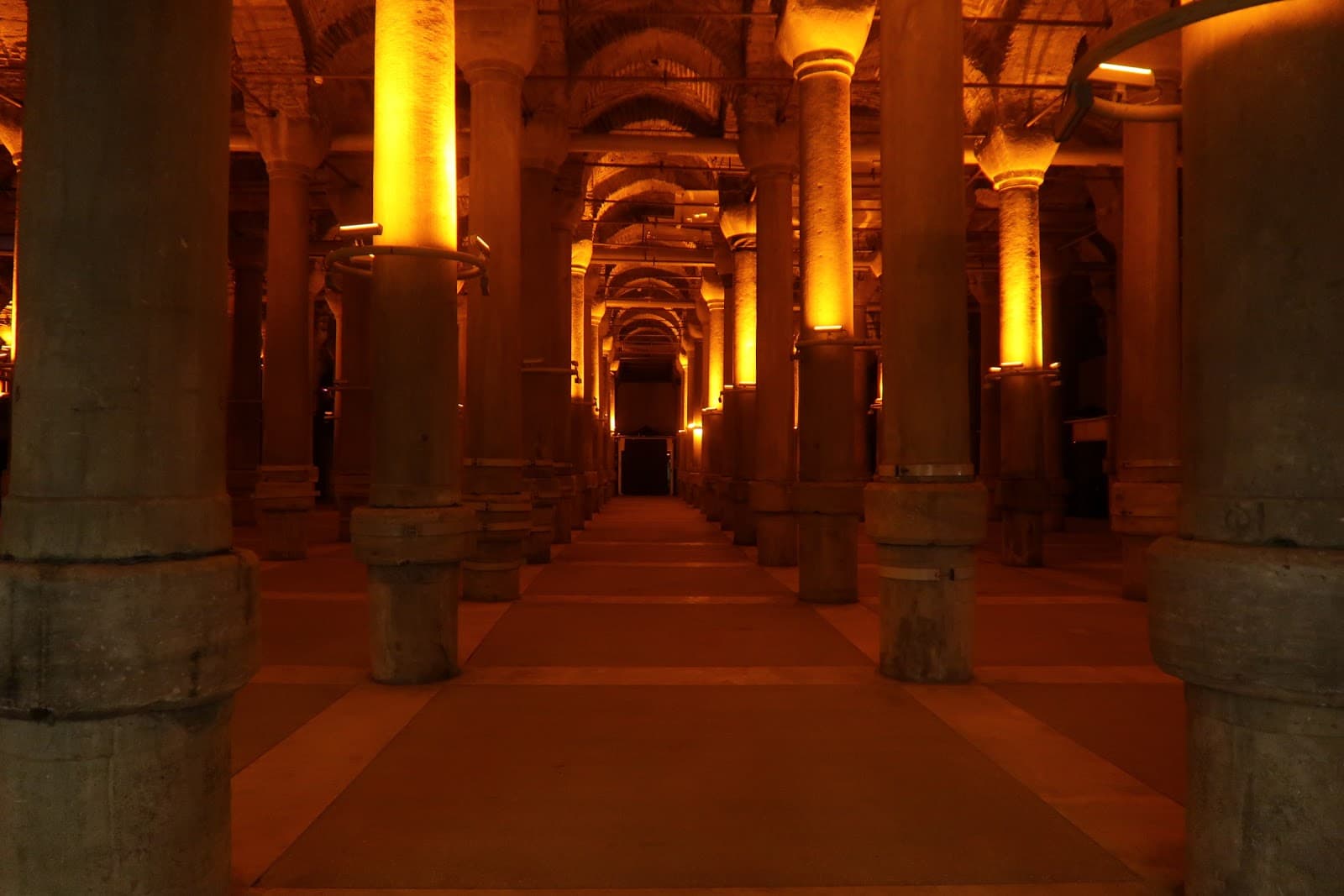 Binbirdirek Cistern - Image 1