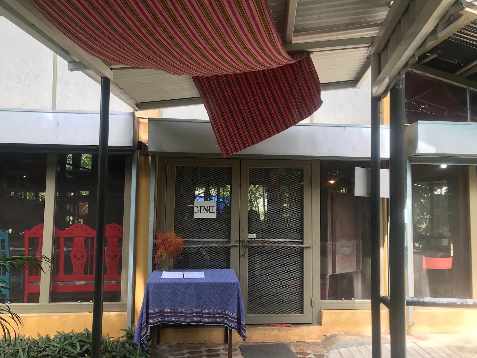 Crescent Moon Pottery & Garden - Image 1