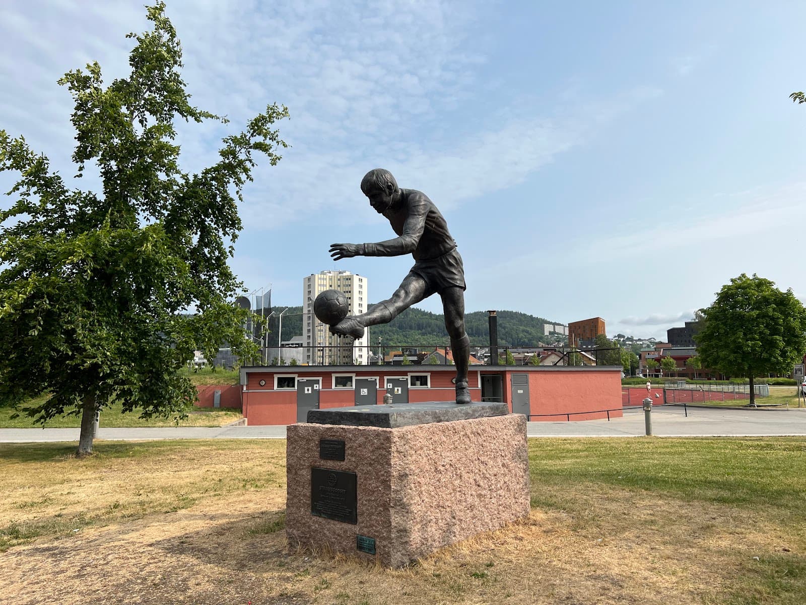 Marienlyst Park - Image 1