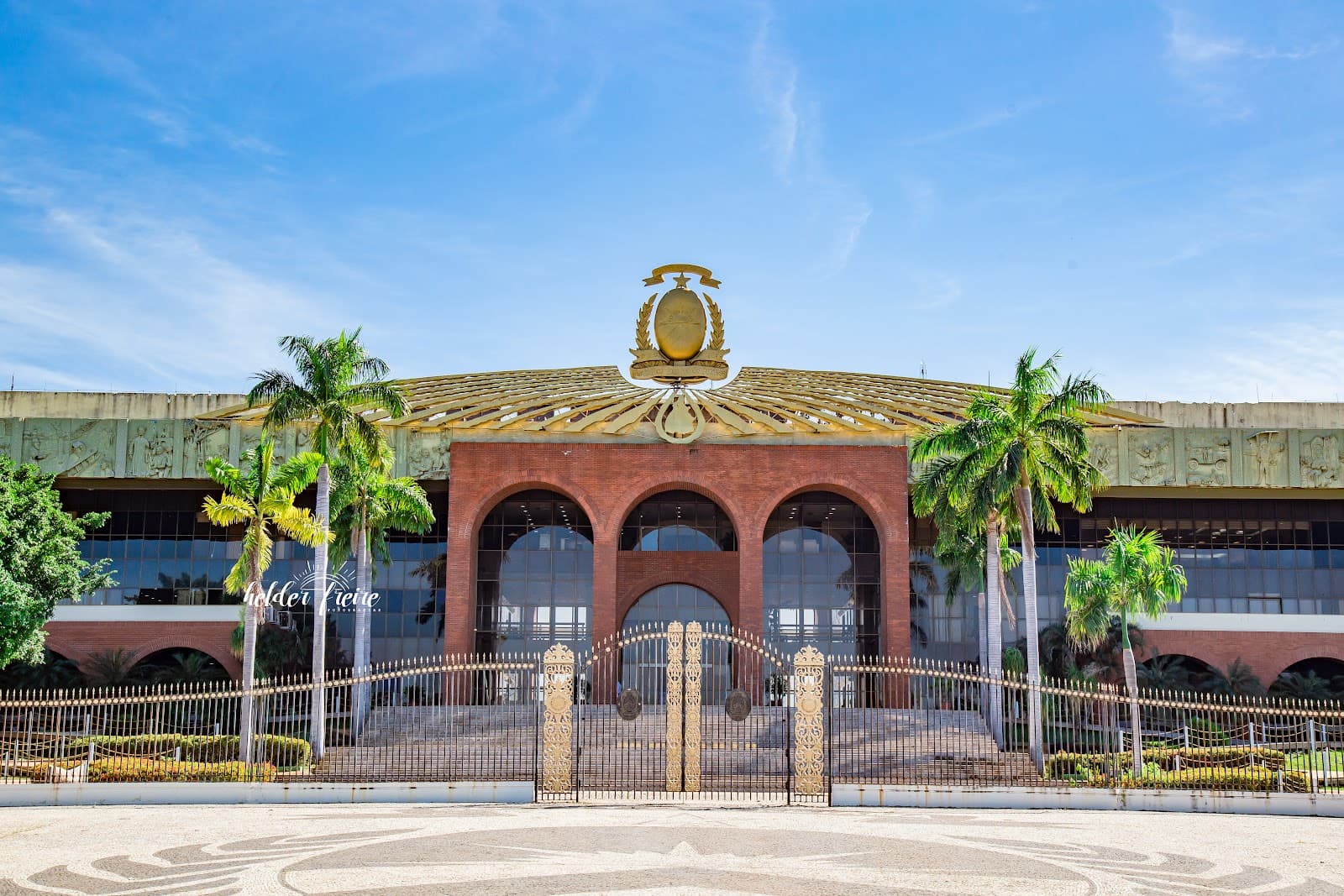 Praça dos Girassóis Palmas - Image 1
