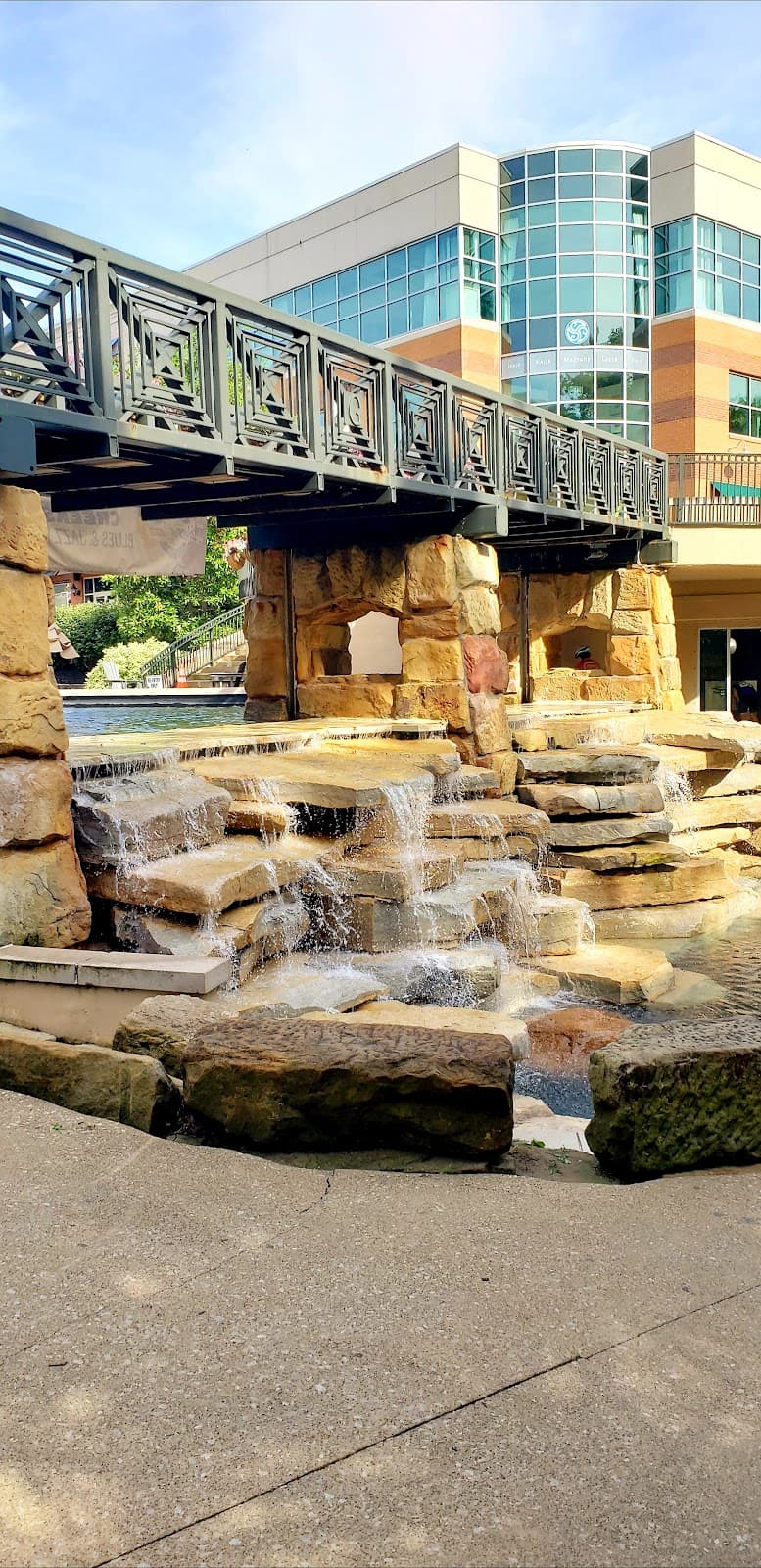 Creekside Park Gahanna - Image 1