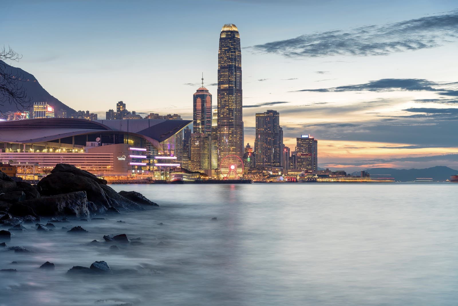 Royal Yacht Club - Image 1