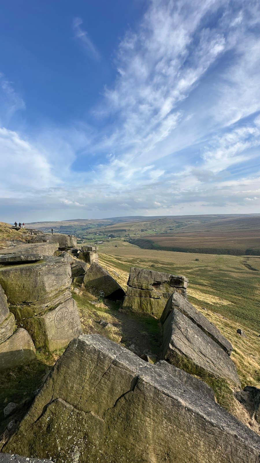 Buckstones Edge and Viewpoint - Image 1