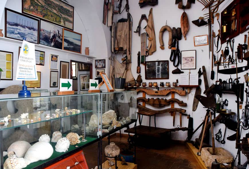 Local Crafts and Tools