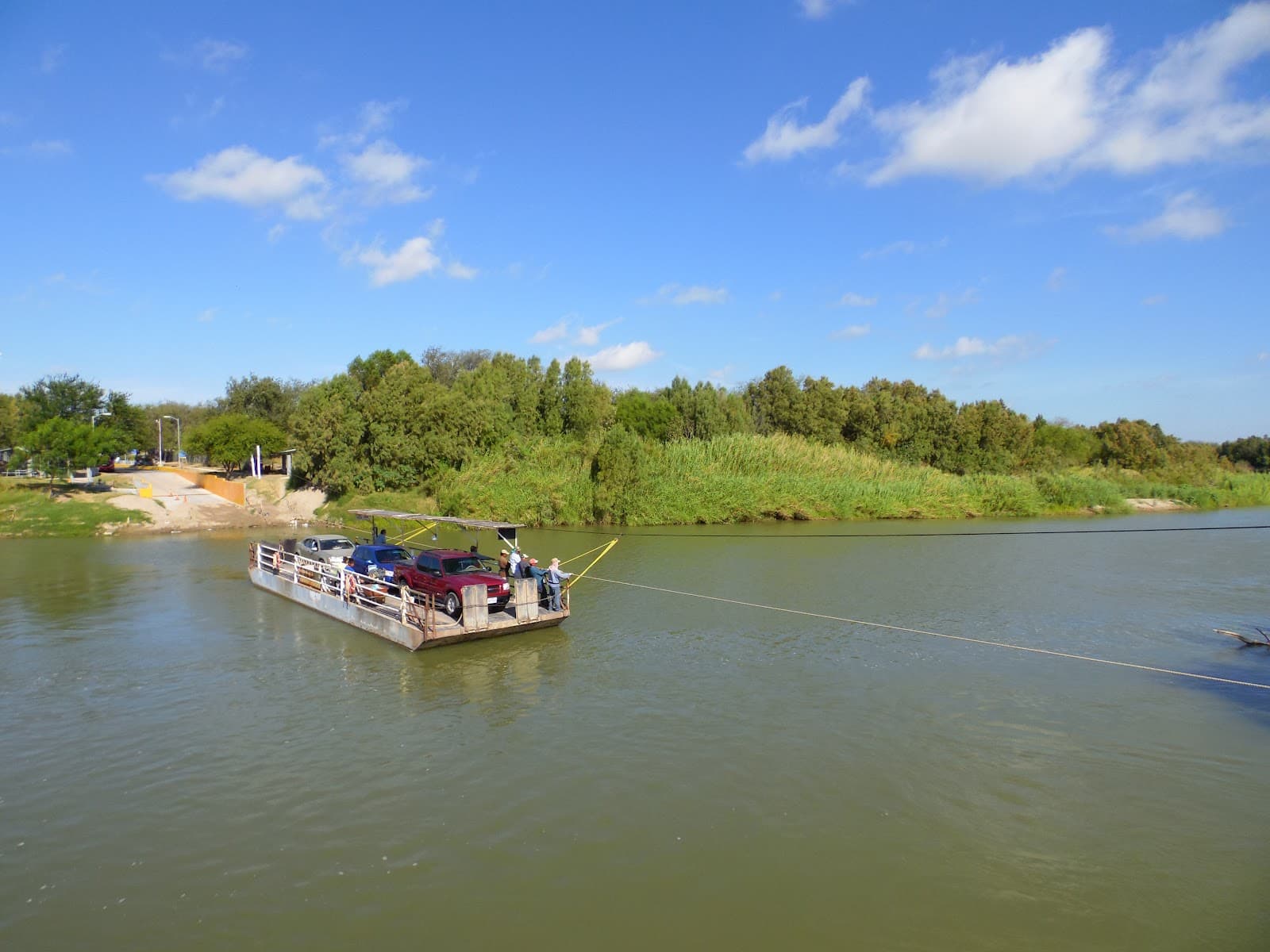 Los Ebanos Hand-pulled Ferry - Image 1