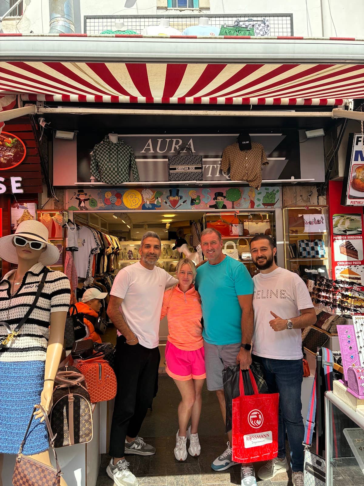 Lara Exclusive Boutique