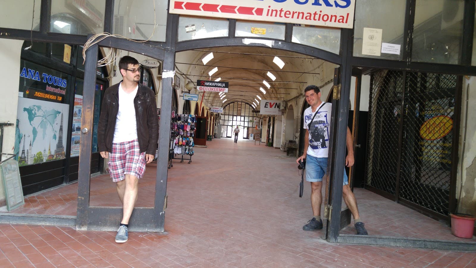 Bezisten (Covered Bazaar) - Image 1