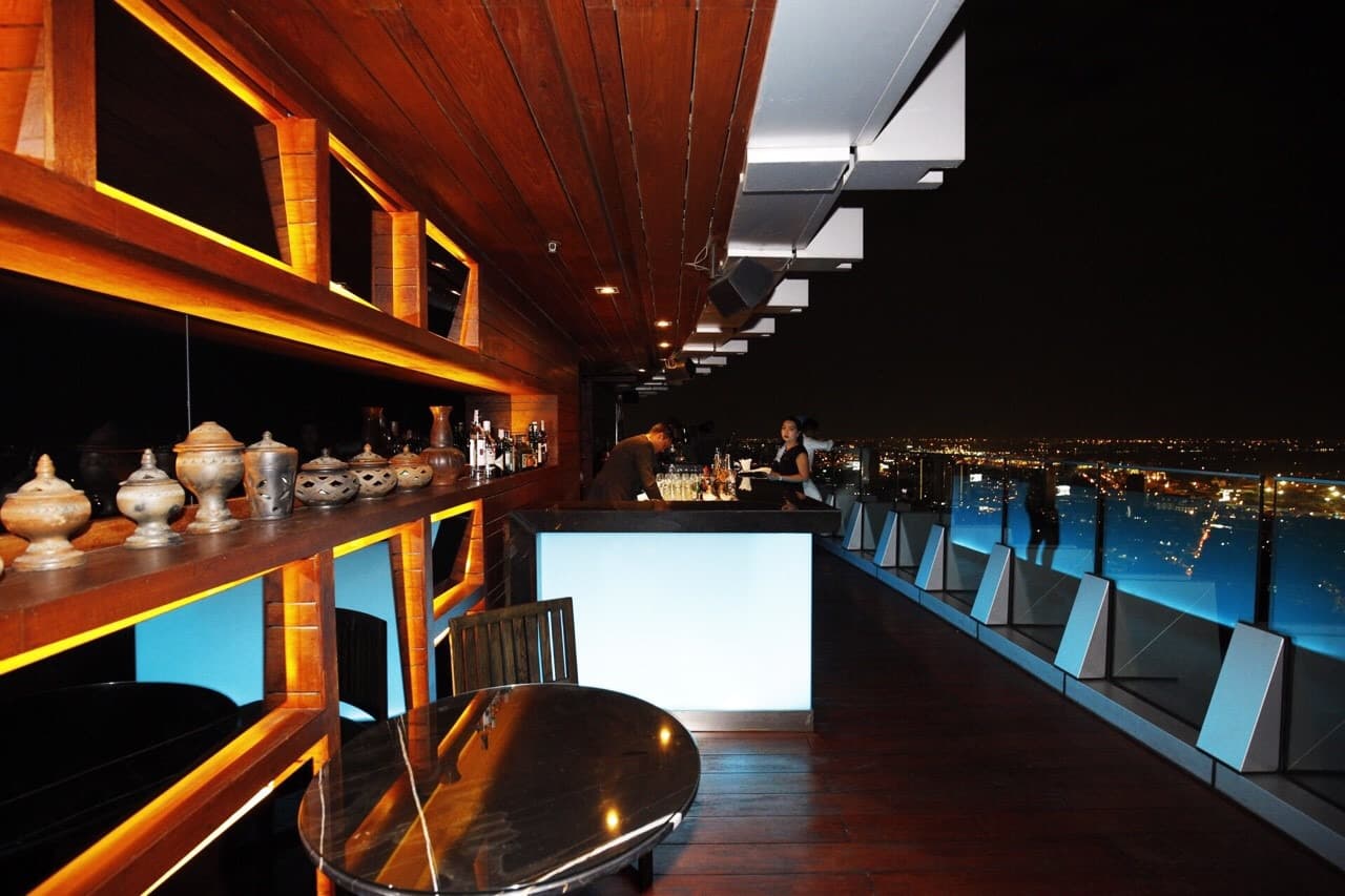 Octave Rooftop Lounge & Bar - Image 1