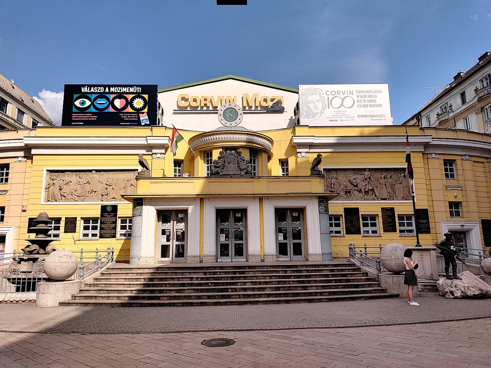 Corvin Cinema Rooftop Terrace - Image 1