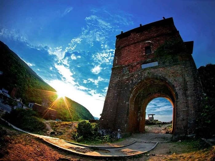 Hai Van Gate Da Nang - Image 1