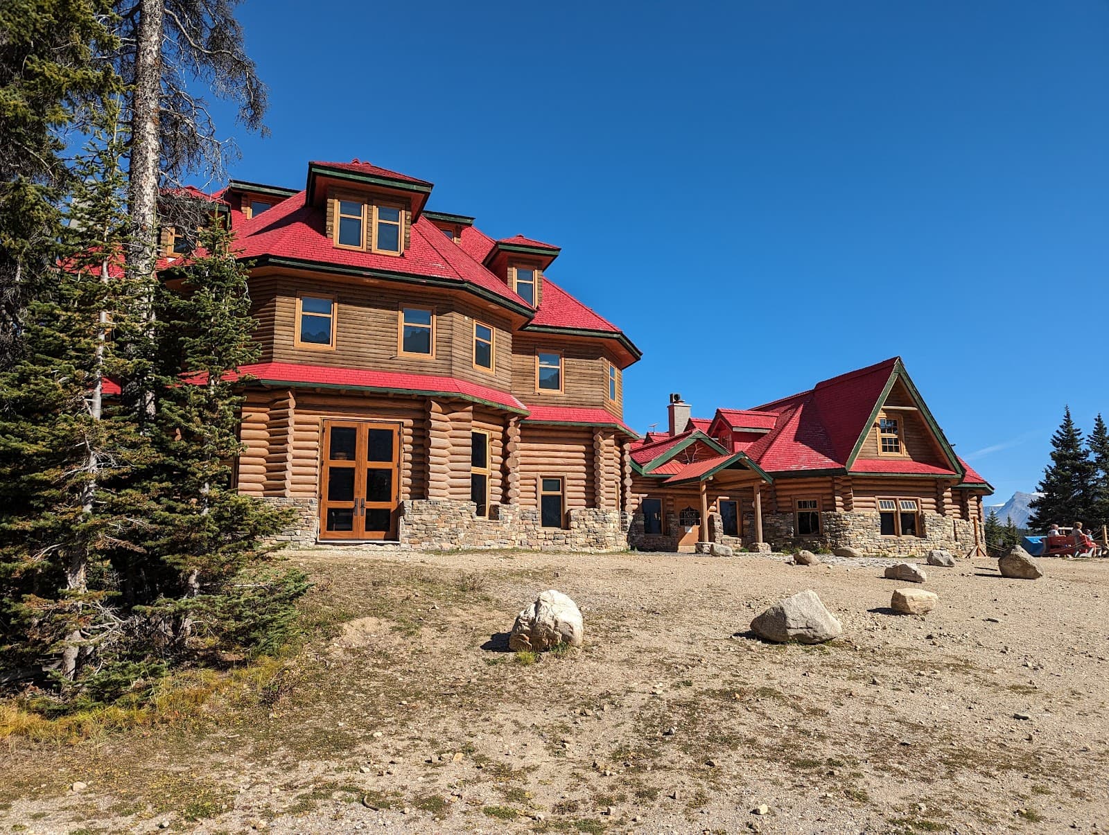 Num-Ti-Jah Lodge - Image 1