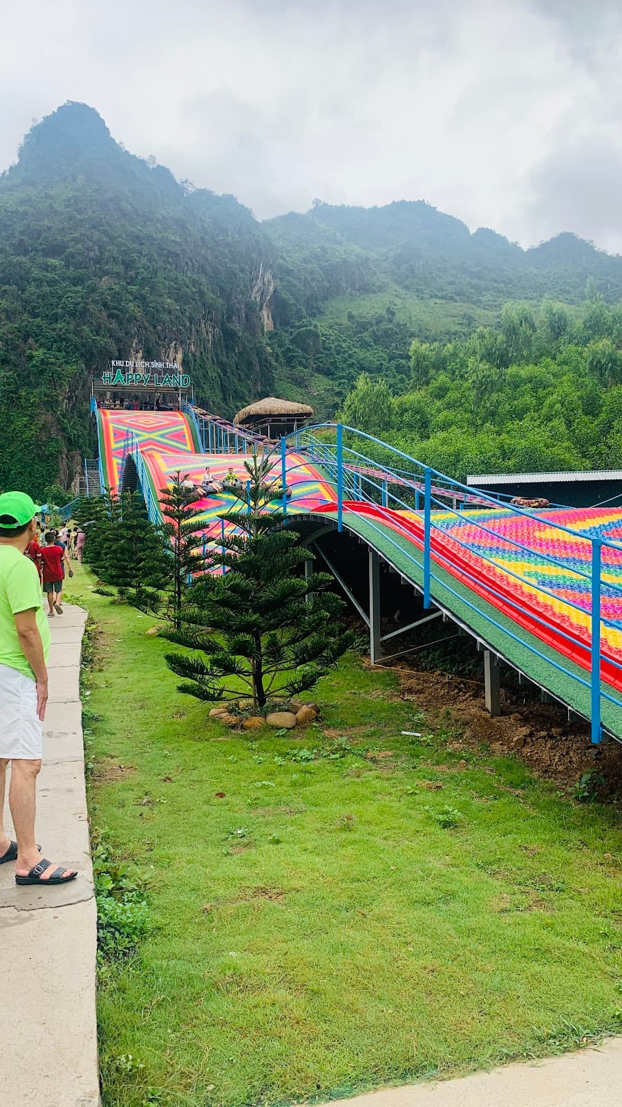 Happy Land Ha Long - Image 1