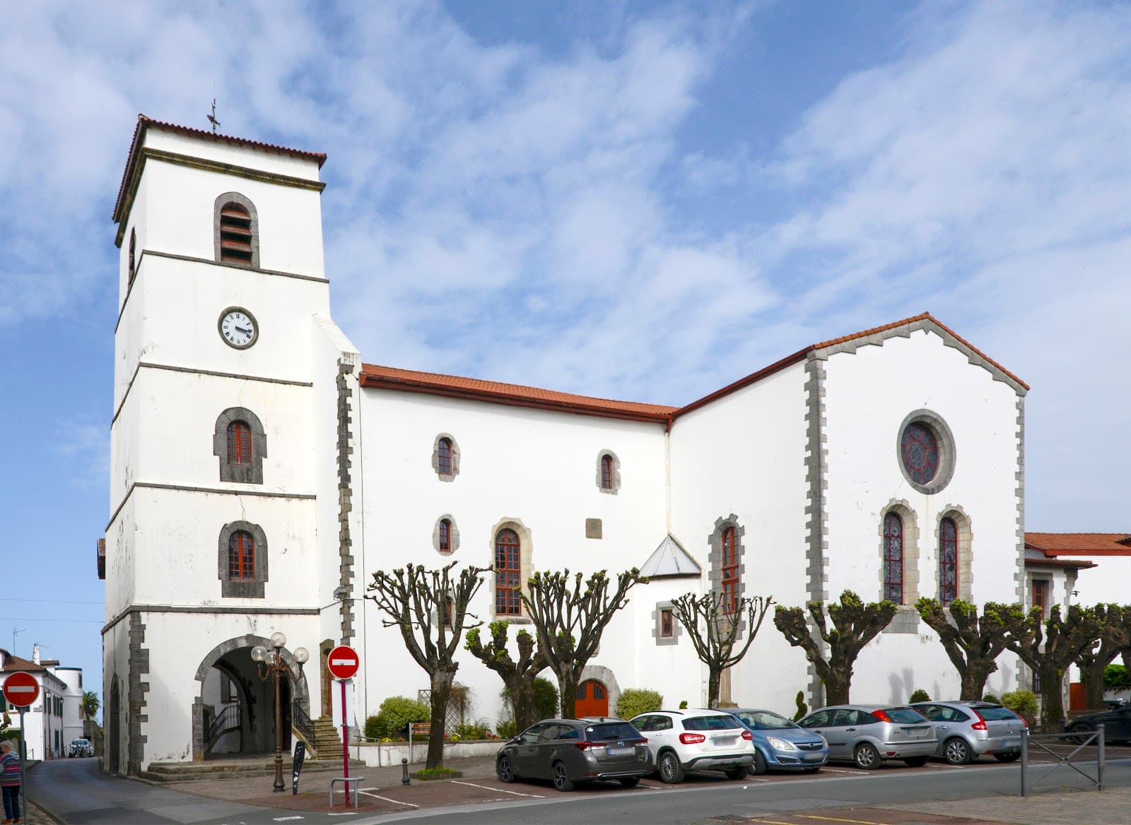 Église Saint-Vincent Hendaye - Image 1