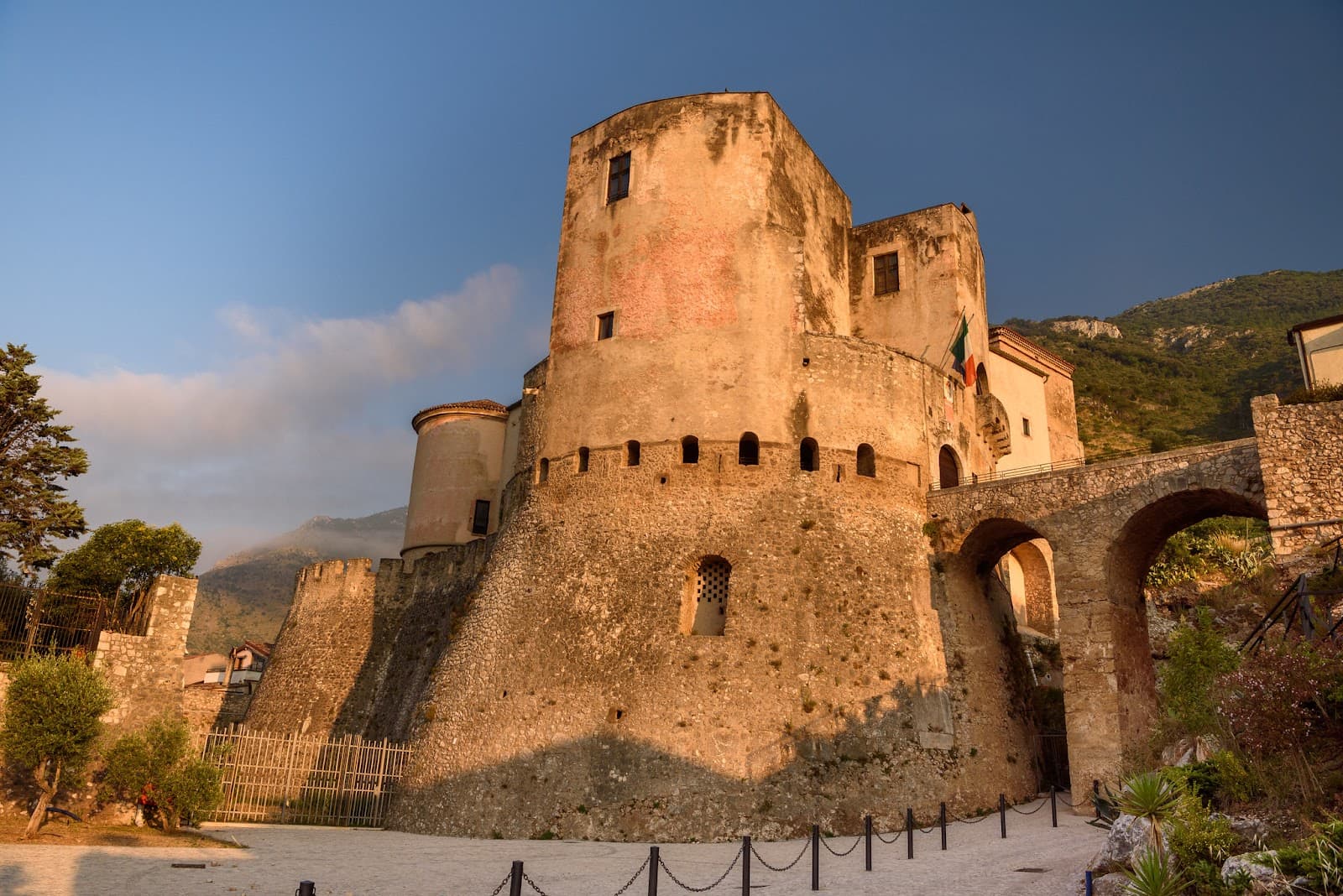 Castello Pandone (Venafro) - Image 1
