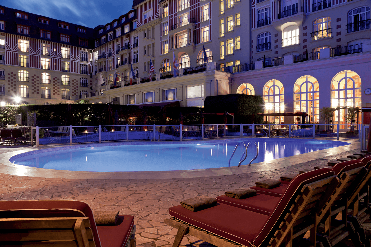 Hôtel Barrière Le Royal - Image 1