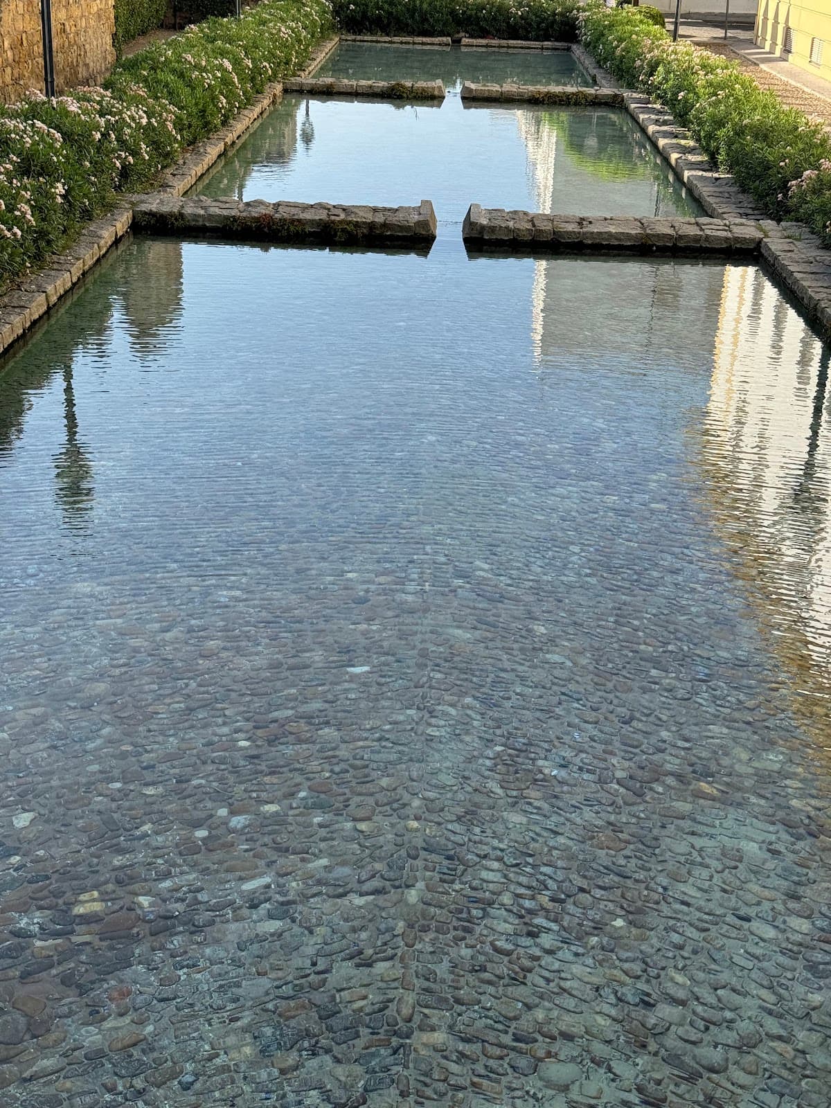 Almodóvar Gate - Image 1