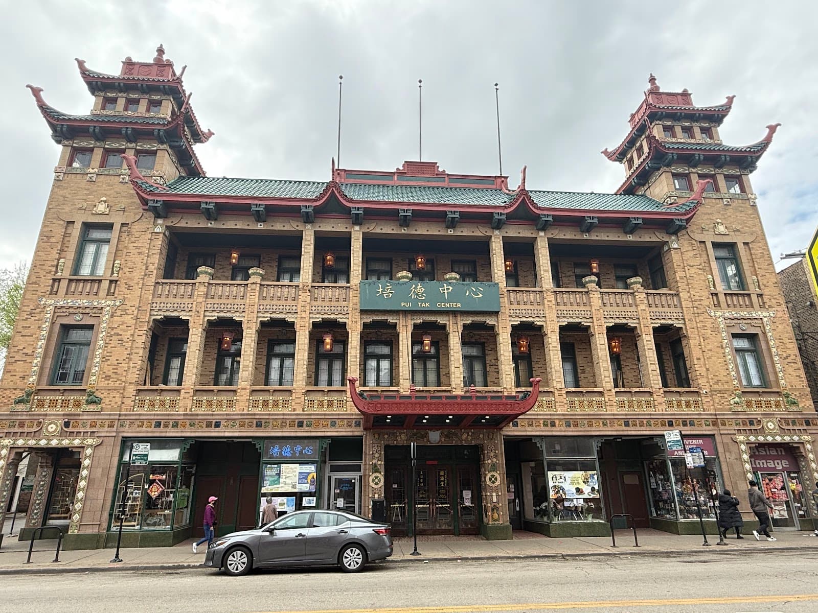 Chinatown Gate - Image 1