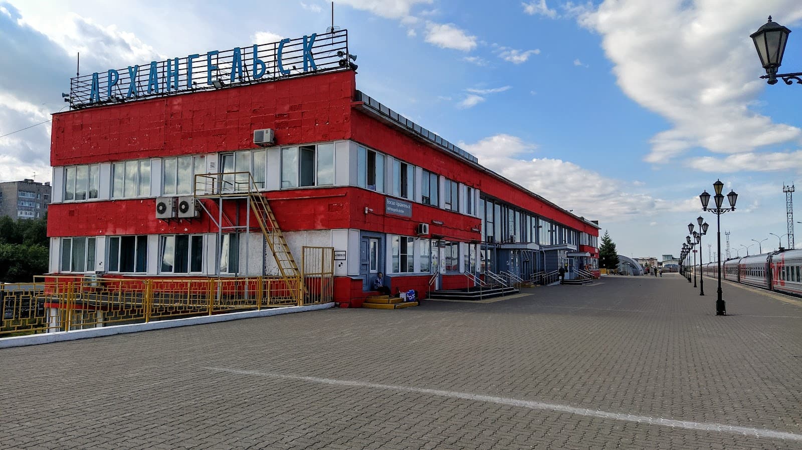 Arkhangelsk River Station - Image 1