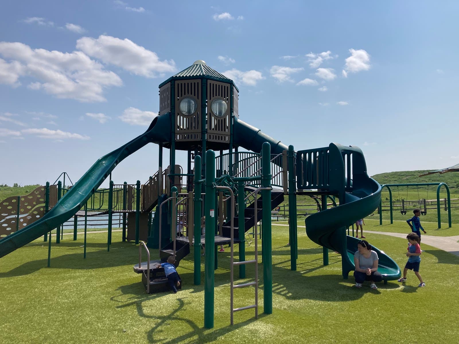 Voice of America MetroPark - Image 1