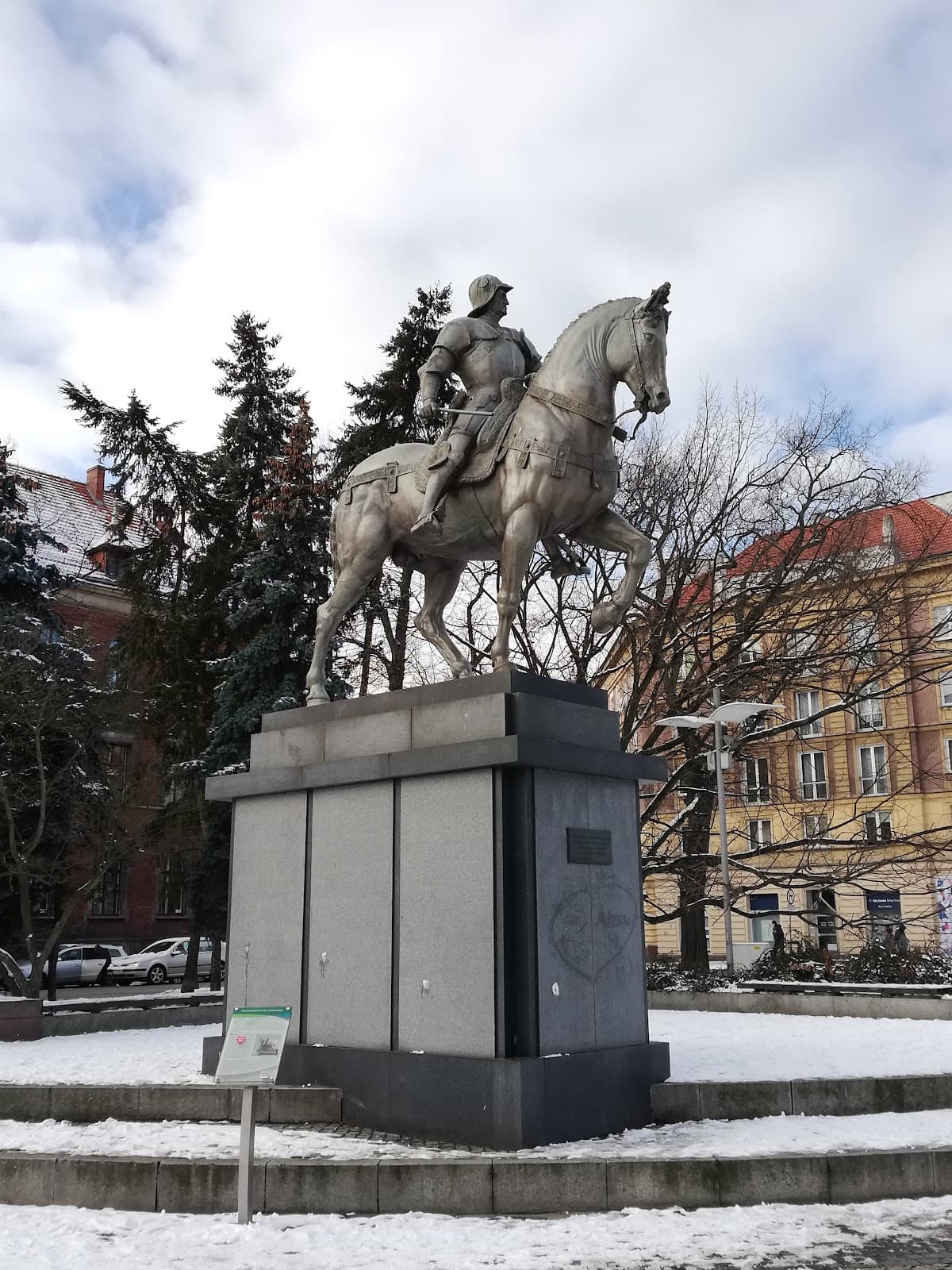 Plac Lotników (Lotników Square) - Image 1