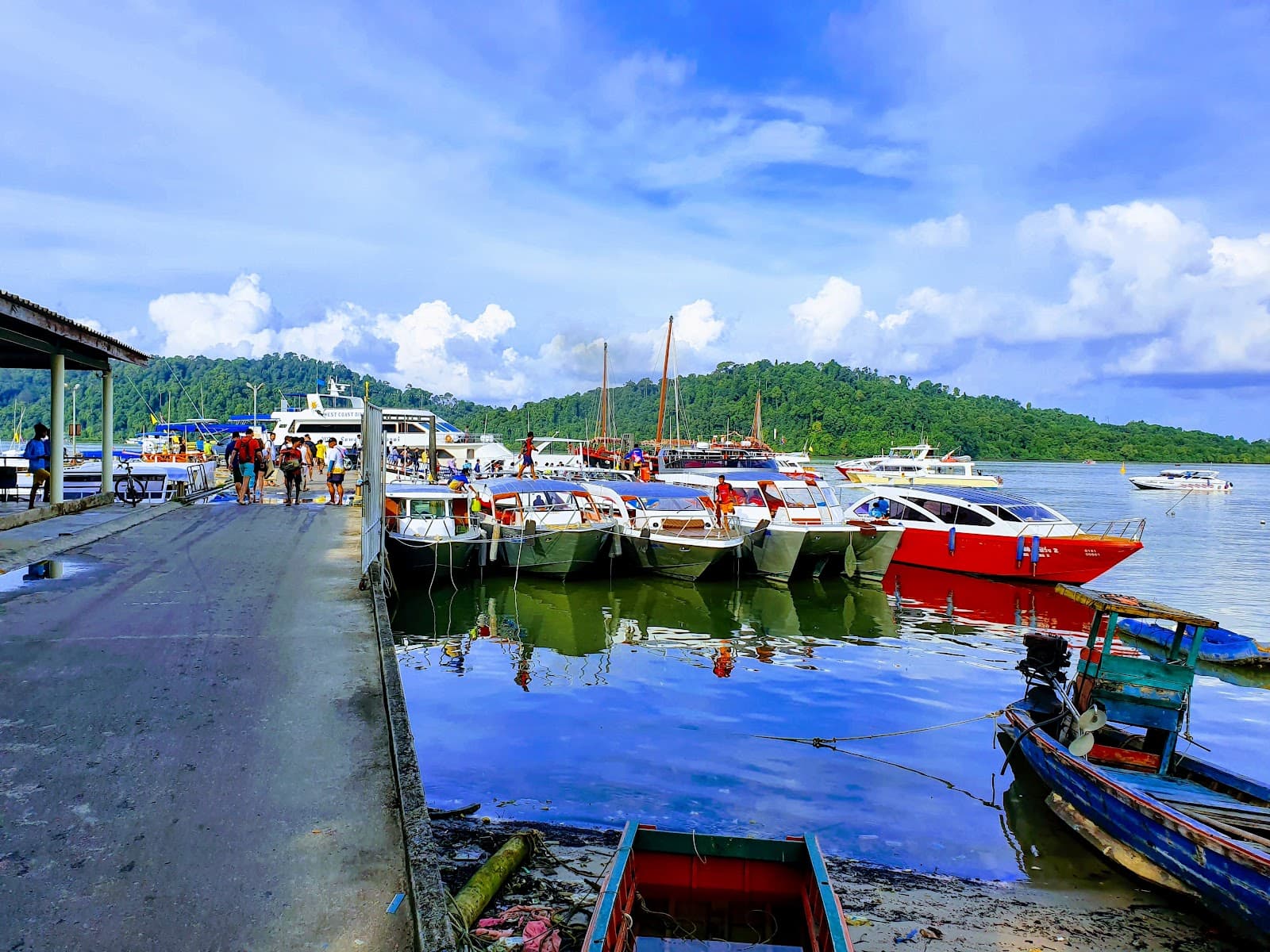Thap Lamu Pier - Image 1