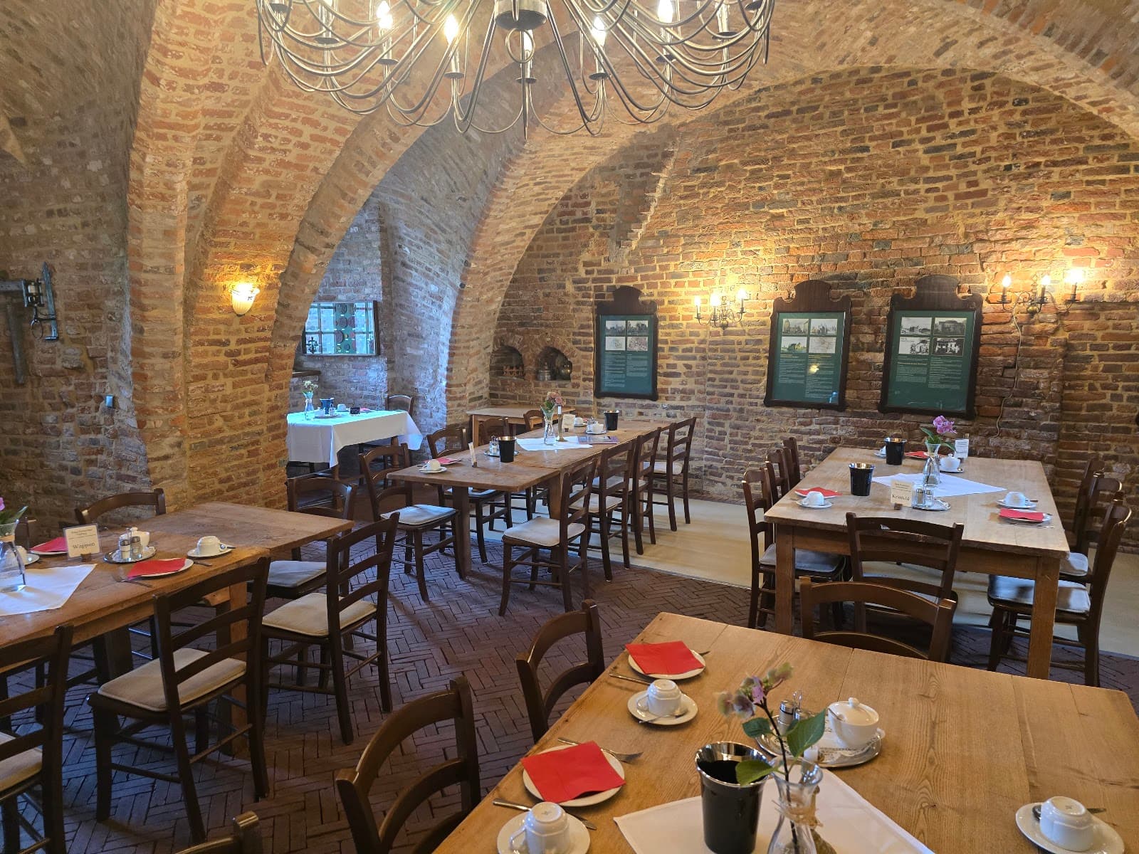 Burg Boetzelaer - Image 1