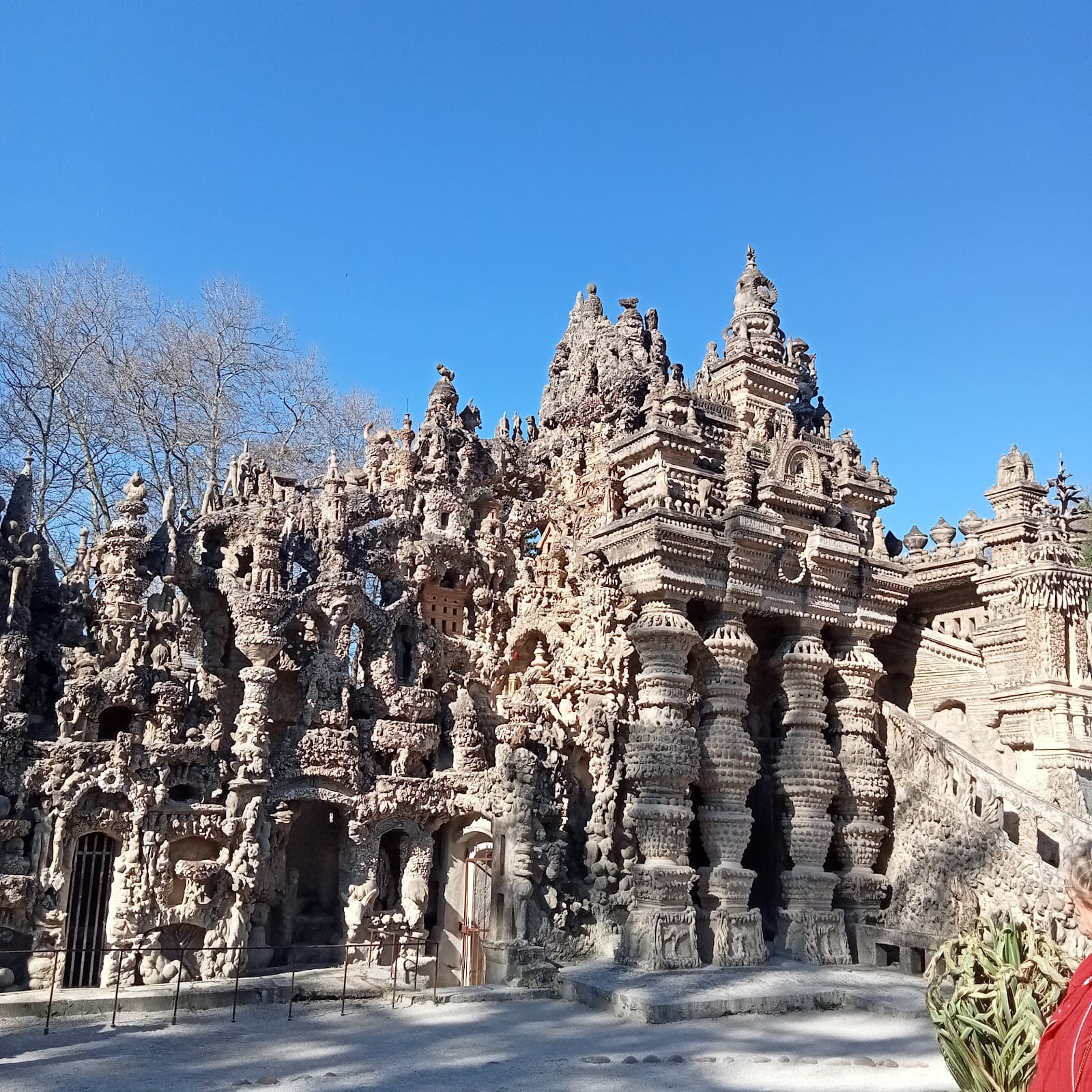 Palais Idéal du Facteur Cheval - Image 1