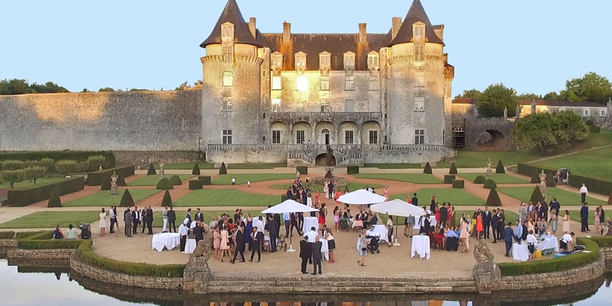 Château de la Roche Courbon - Image 1