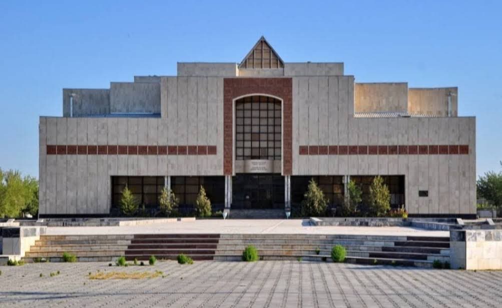 Nukus Museum of Art (Savitsky) - Image 1