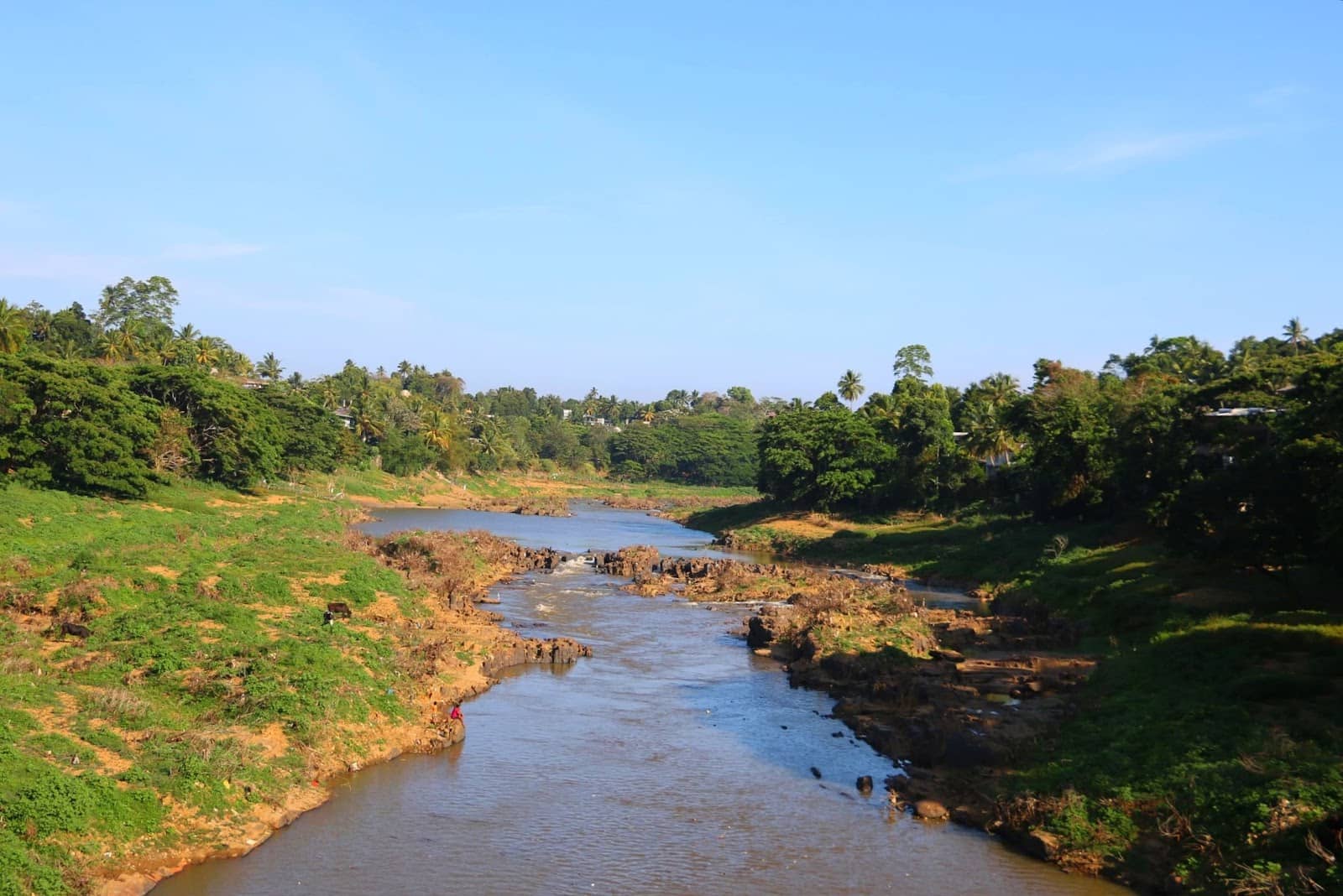 Connecting Lewella to Sirimalwatta