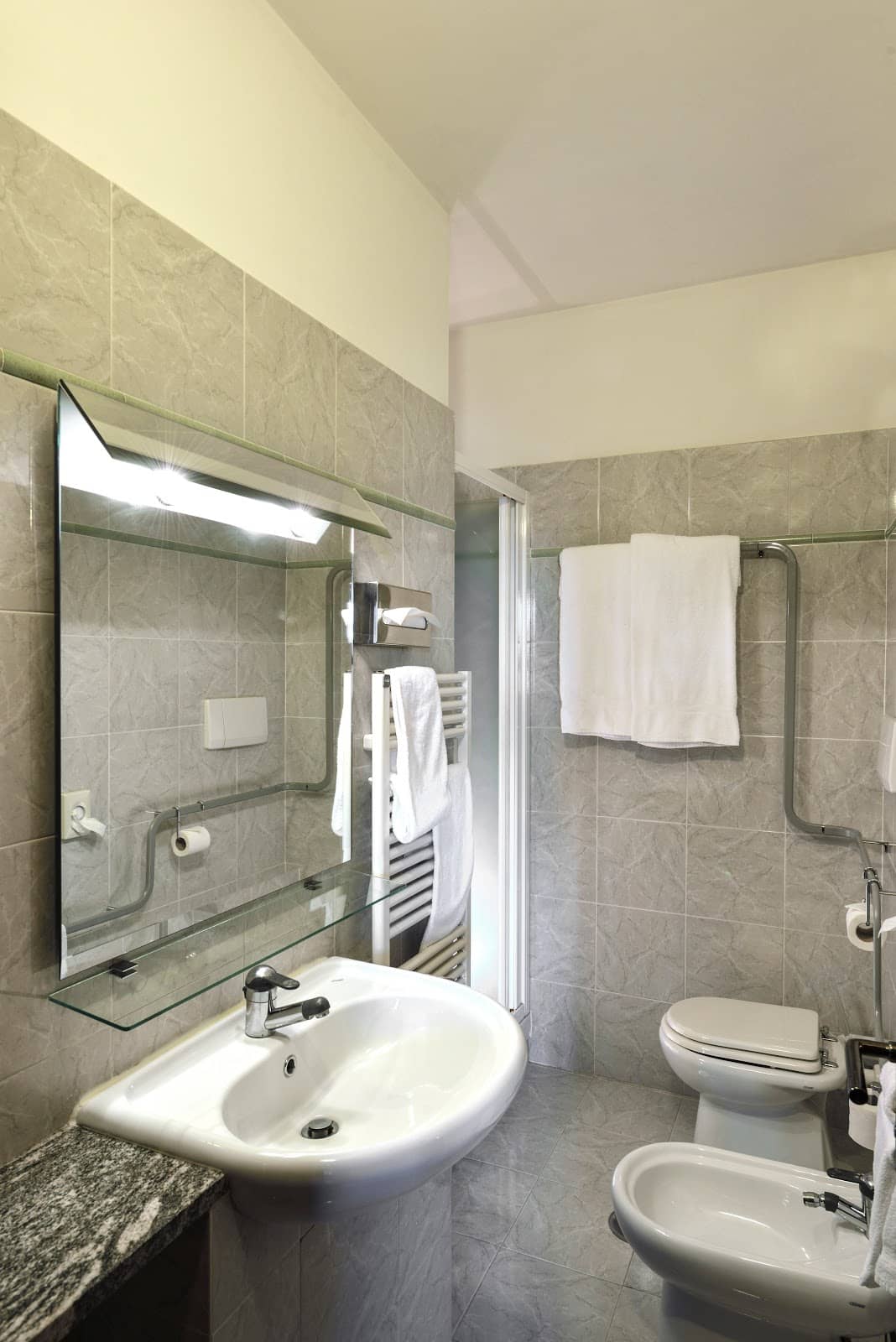 Refined Dining Experience