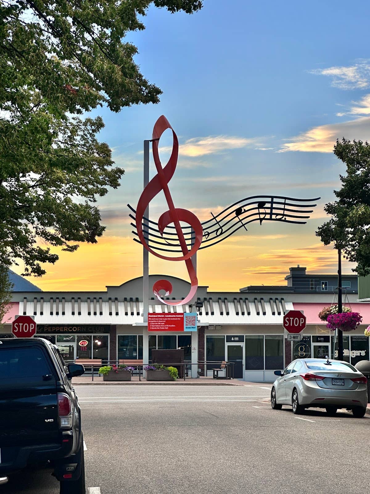 Scenic Mountain & Lake Views