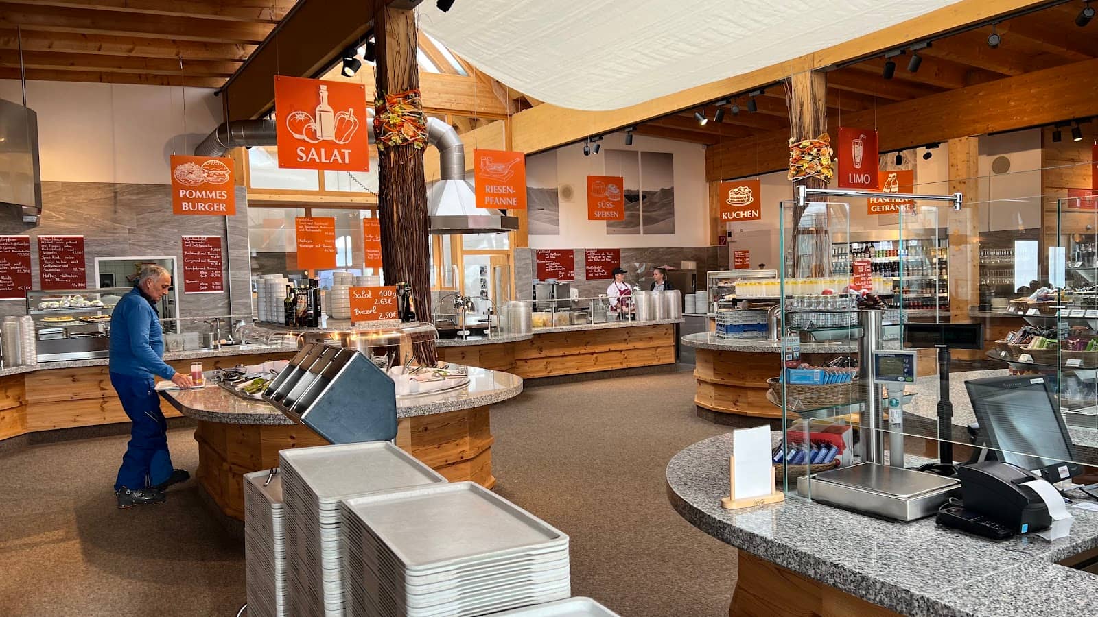 Warm & Friendly Interior