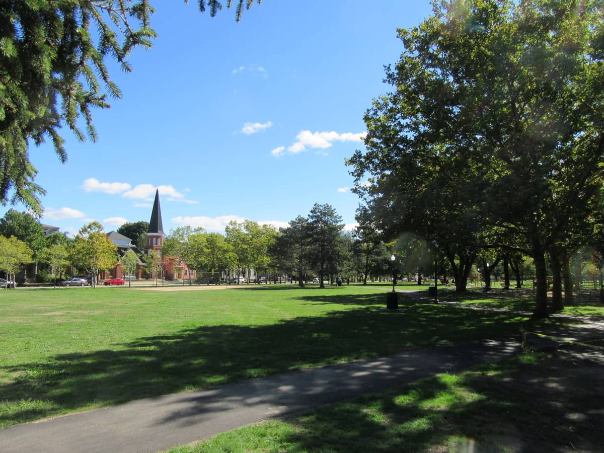 Armory Views & Statue