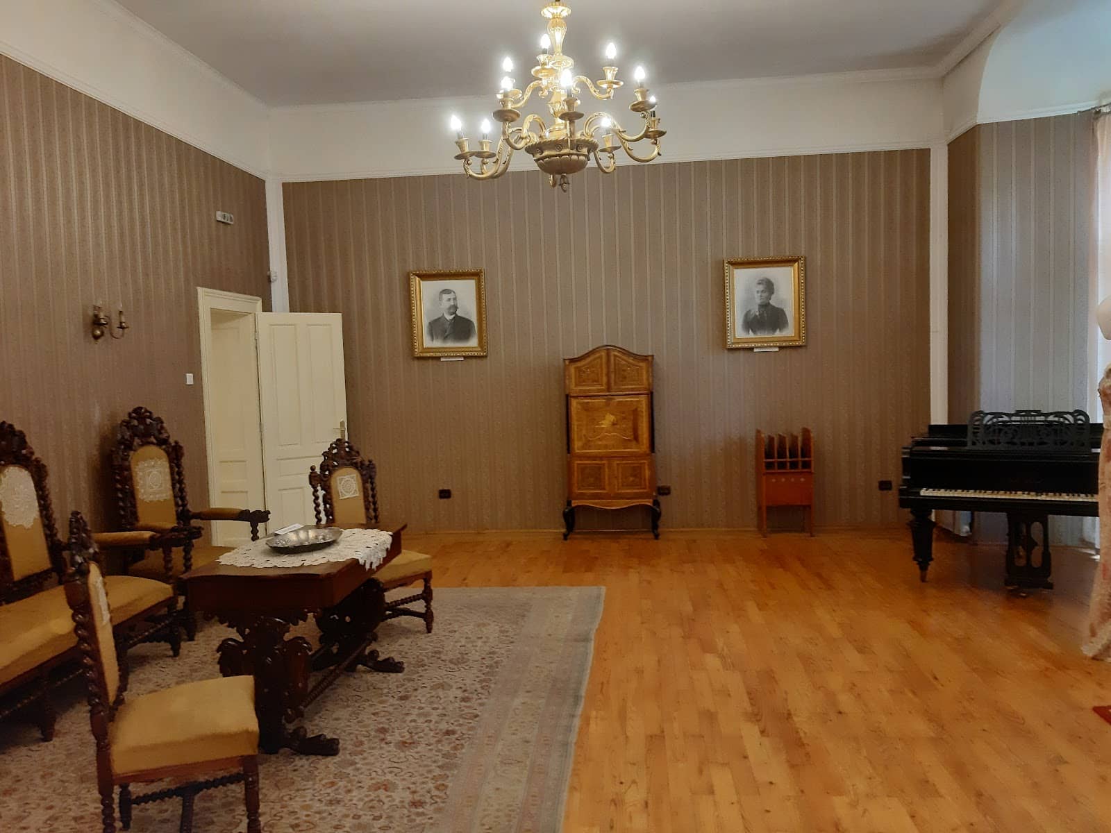 National History Exhibits