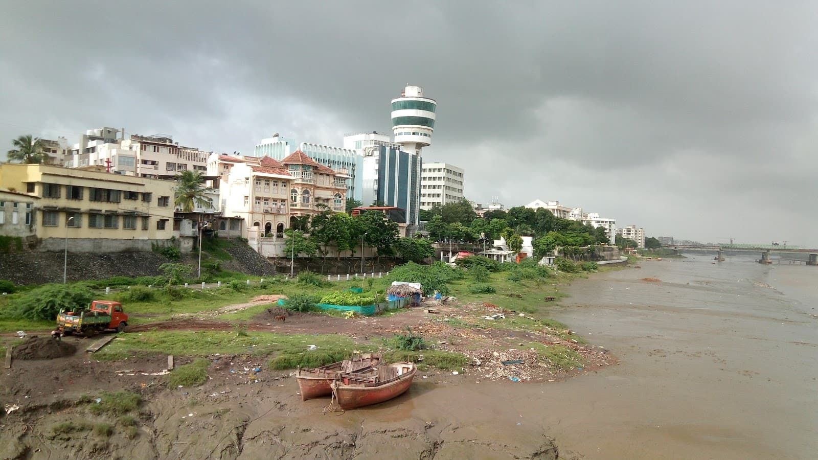 Nanpura Surat - Image 1