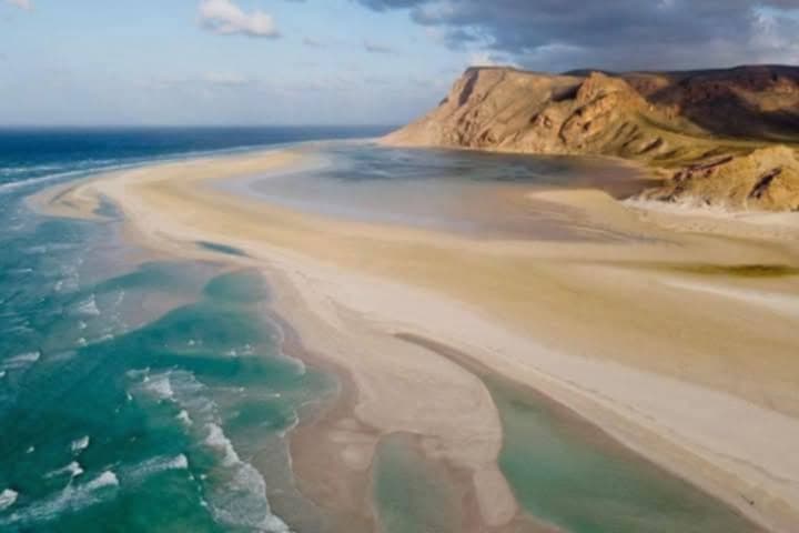 Qaria Lagoon - Image 1