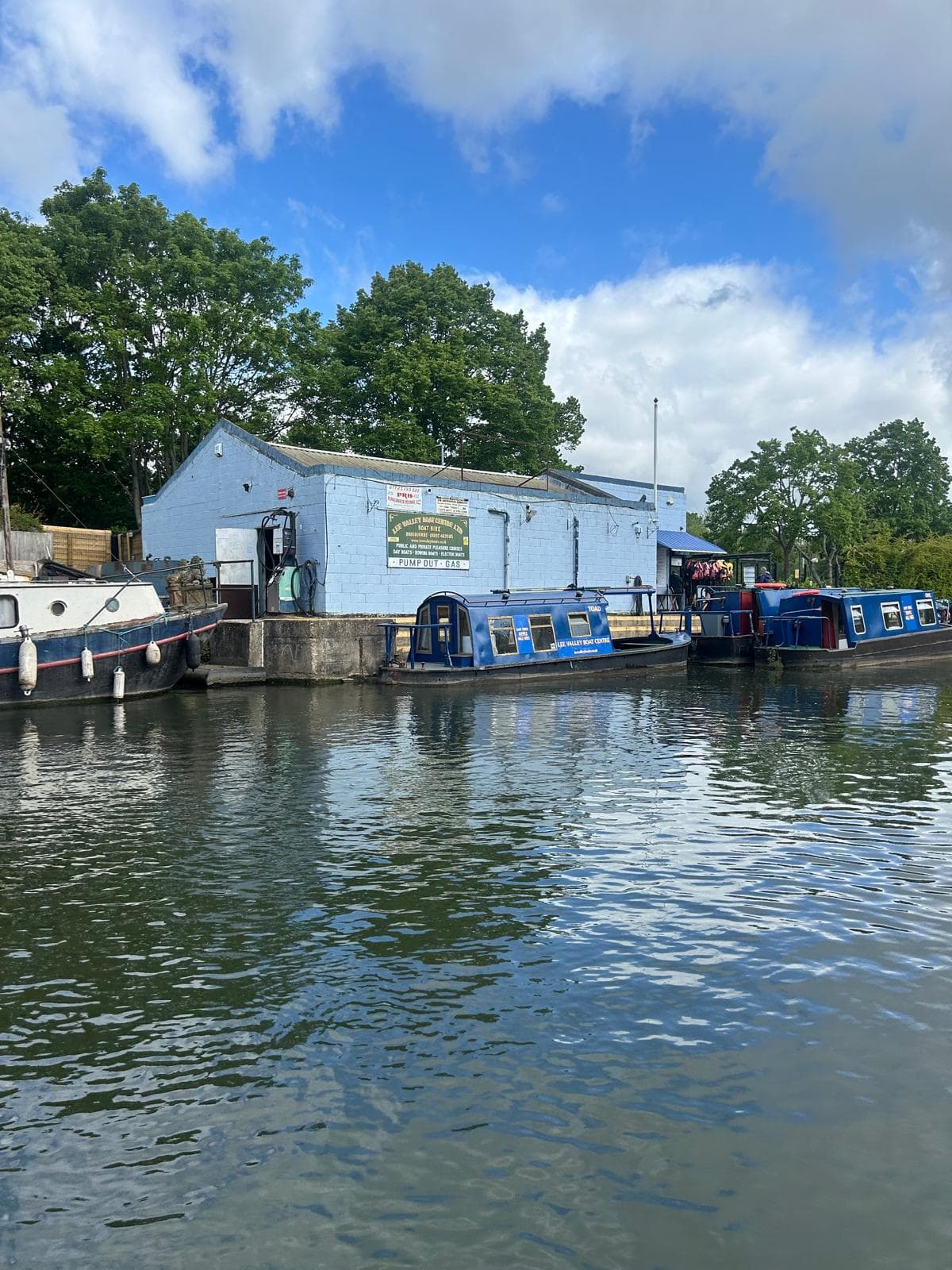 Broxbourne Riverside (Old Mill & Boat Hire) - Image 1